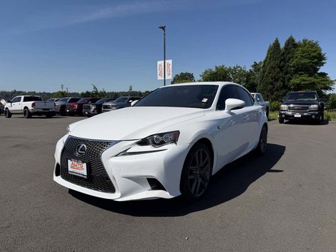 Used 2016 Lexus IS 200t w/ F Sport Package RWD image 4
