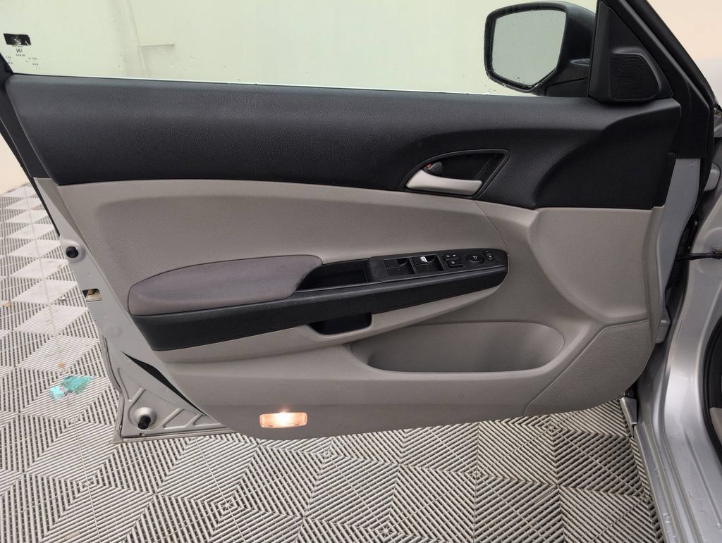 Used 2012 Honda Accord LX image 26