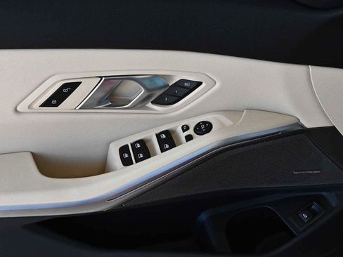 New 2026 BMW 330i Sedan w/ M Sport Package image 9