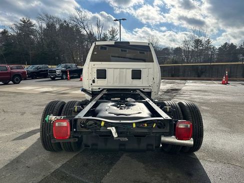 New 2026 RAM 3500 Tradesman image 9