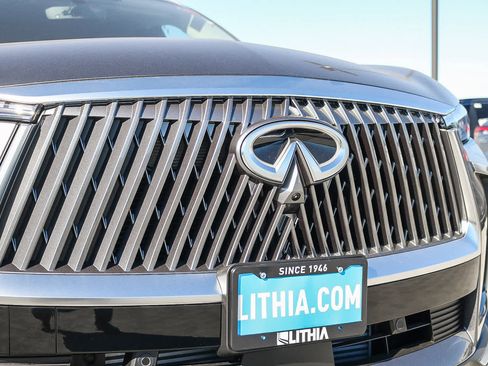 New 2026 INFINITI QX60 Luxe image 5