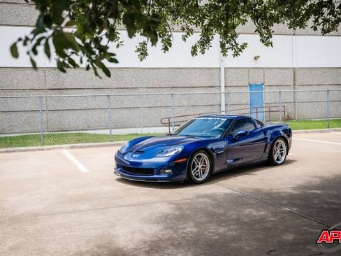 Used 2006 Chevrolet Corvette Z06 w/ Preferred Equipment Group RWD image 27