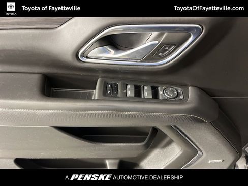 Used 2023 GMC Yukon SLT image 28