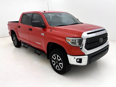 Used 2018 Toyota Tundra SR5 w/ TRD Off Road Package AWD/4WD image 2