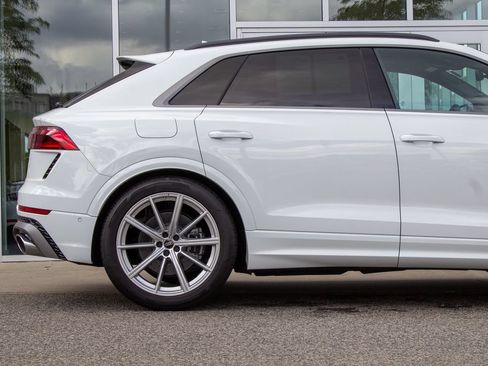 Used 2026 Audi RS Q8 performance AWD/4WD image 6