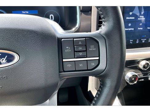 Used 2022 Ford F150 Lightning XLT AWD/4WD image 11
