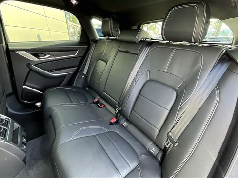 New 2025 Jaguar F-PACE R-Dynamic S image 10