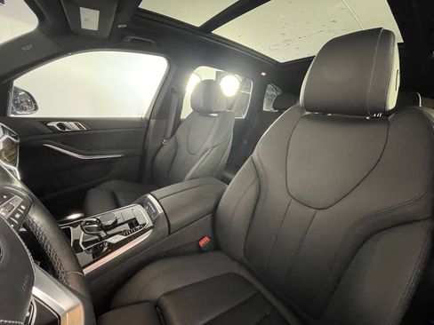 Used 2019 BMW X5 xDrive40i w/ Premium Package 2 image 9