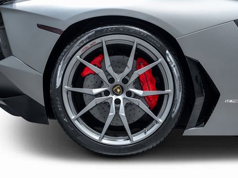 Used 2017 Lamborghini Aventador LP 700-4 image 27