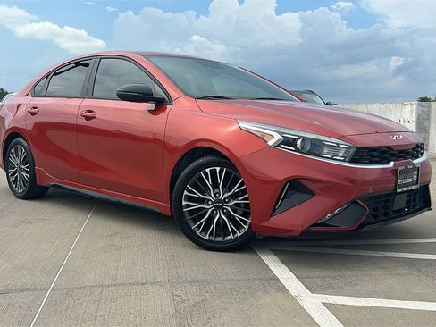 Used 2024 Kia Forte GT-Line w/ GT-Line Premium Package FWD image 7