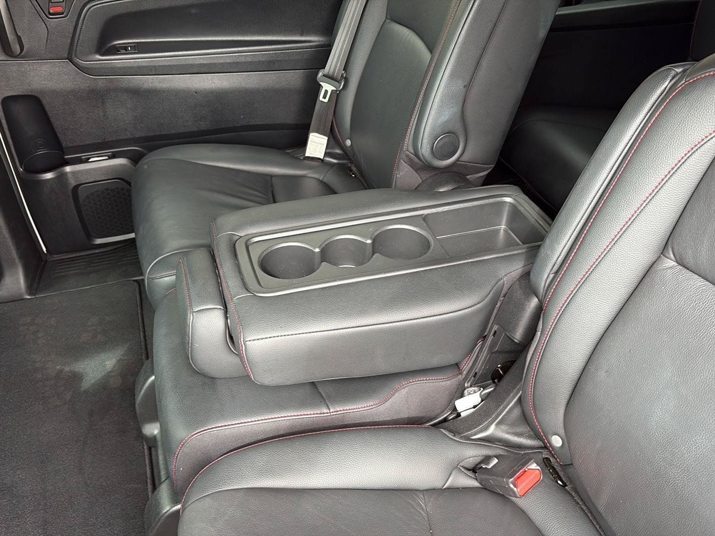 Used 2025 Honda Odyssey Sport-L image 38