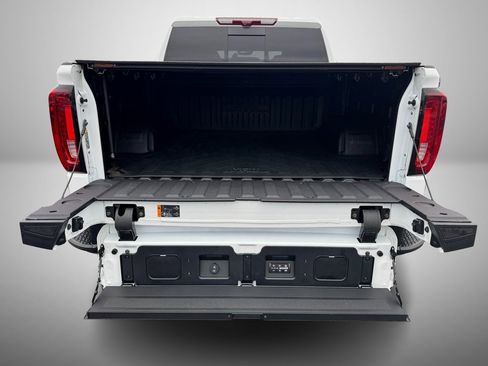Used 2025 GMC Sierra 1500 AT4X image 8