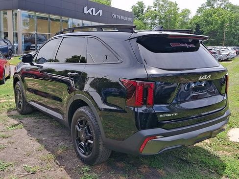 Certified 2024 Kia Sorento SX Prestige w/ Sage Leather Package AWD/4WD image 4
