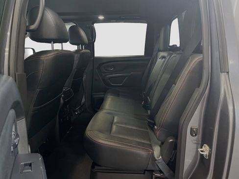 Used 2022 Nissan Titan PRO-4X w/ Pro-4x Convenience Package AWD/4WD image 26