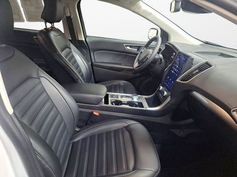 Used 2024 Ford Edge SEL w/ Convenience Package image 15