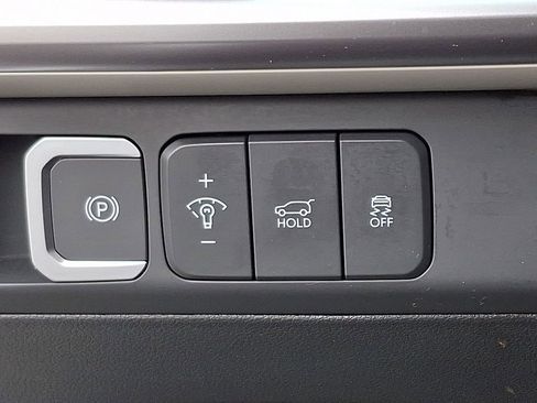 Used 2025 Hyundai Santa Fe SEL AWD/4WD image 23