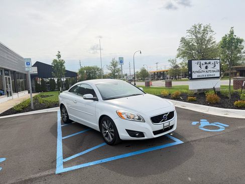 Used 2012 Volvo C70 T5 FWD image 10