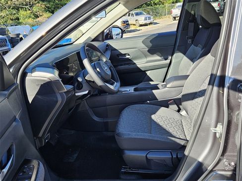 New 2026 Nissan Kicks SV w/ SV Premium Package image 3