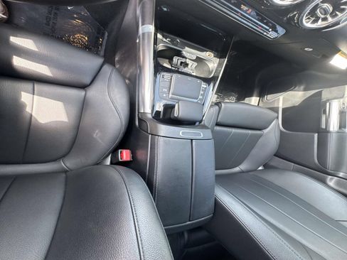 Used 2022 Mercedes-Benz GLA 250 w/ Premium Package Lite image 25