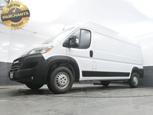 Used 2025 RAM ProMaster 2500 w/ Convenience Group image 34