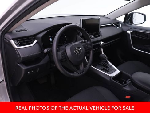 Certified 2023 Toyota RAV4 LE FWD image 3