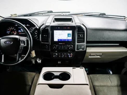 Used 2019 Ford F150 XLT w/ Equipment Group 302A Luxury image 11