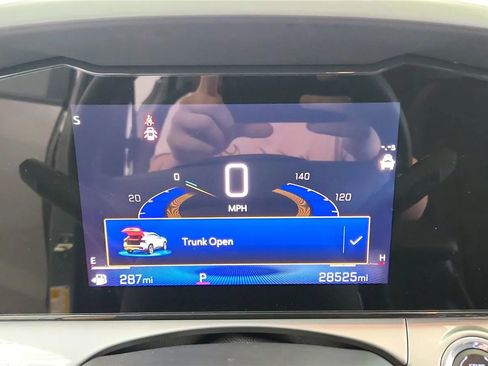 Used 2024 Chevrolet Trax LT w/ Driver Confidence Package FWD image 25