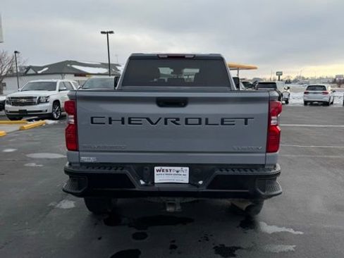 Used 2025 Chevrolet Silverado 2500 Custom image 7