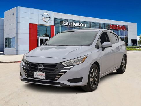 Certified 2025 Nissan Versa SV w/ Trunk Package FWD image 1