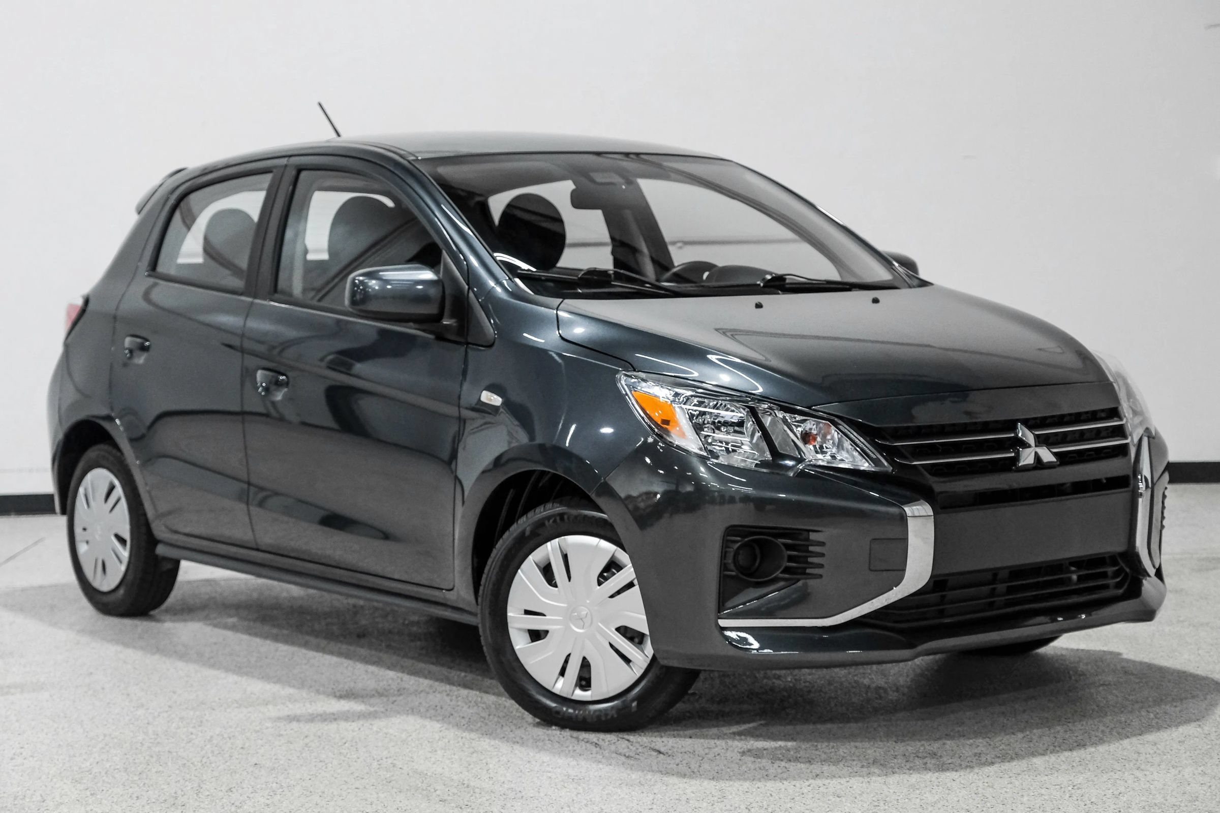 Used 2024 Mitsubishi Mirage ES FWD image 4