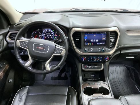 Used 2020 GMC Acadia Denali w/ Denali Ultimate Package image 13