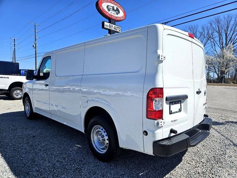 Used 2019 Nissan NV 1500 S image 3