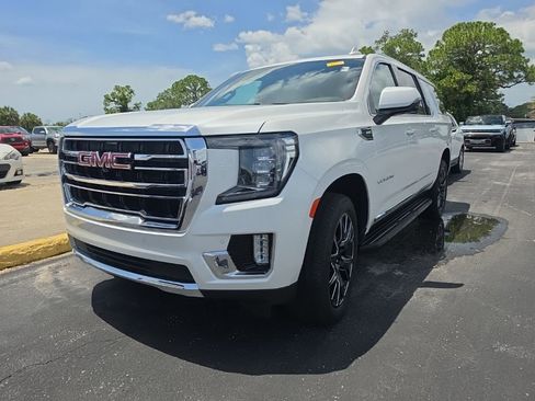 Used 2024 GMC Yukon XL SLT w/ SLT Luxury Package RWD image 6