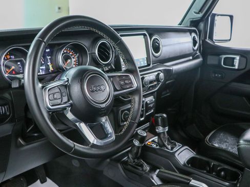 Used 2022 Jeep Gladiator Overland w/ Popular Equipment Package AWD/4WD image 22