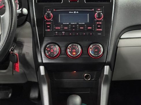 Used 2014 Subaru Forester 2.5i Premium w/ Popular Package #1 AWD/4WD image 17