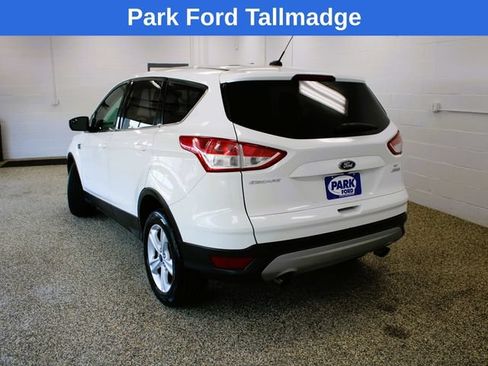 Used 2015 Ford Escape SE FWD image 3