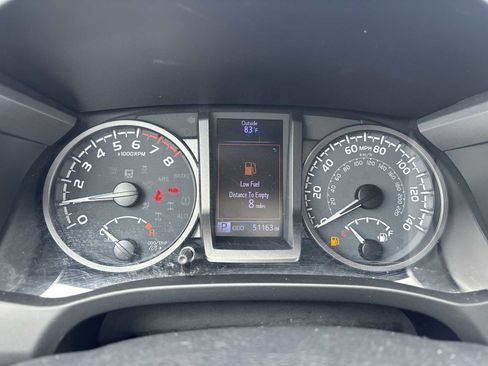 Used 2020 Toyota Tacoma TRD Sport w/ TRD Premium Sport Package AWD/4WD image 16