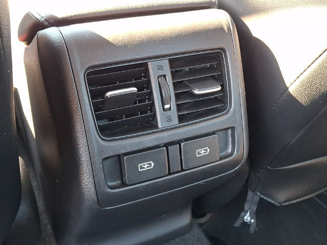Used 2021 Honda Accord Touring image 11