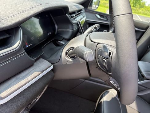 New 2025 Jeep Grand Cherokee L Limited image 17