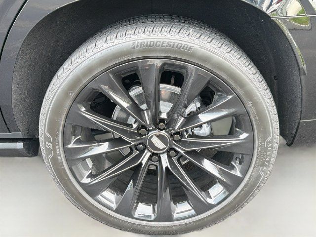 Used 2026 Cadillac Escalade Platinum Sport AWD/4WD image 33