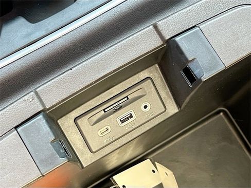 Used 2022 GMC Sierra 2500 Denali image 36