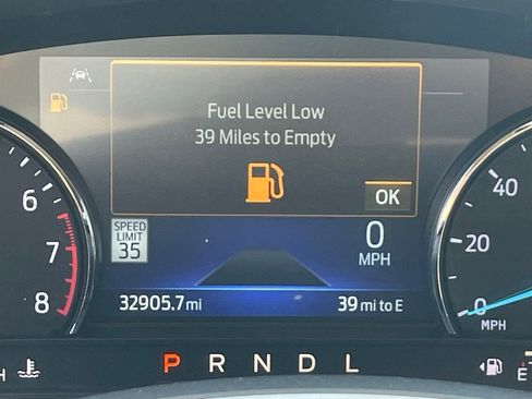 Used 2022 Ford Explorer XLT w/ Equipment Group 202A image 10