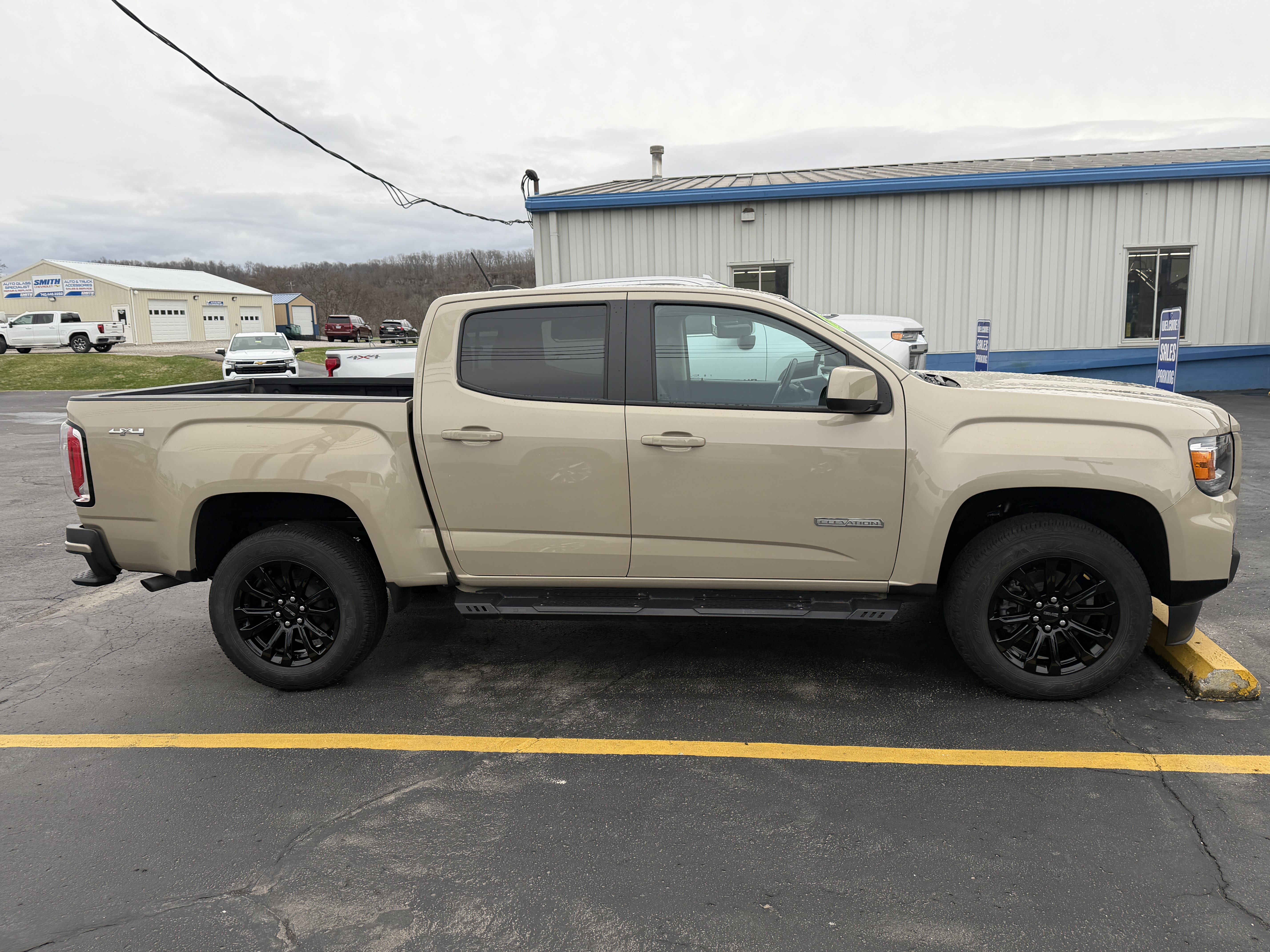 Used 2022 GMC Canyon Elevation w/ Elevation Premium Package AWD/4WD image 7