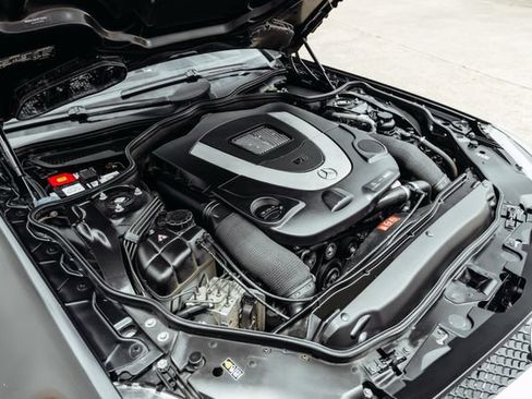 Used 2011 Mercedes-Benz SL 550 image 71