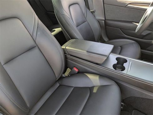 Used 2023 Tesla Model 3 Performance image 20