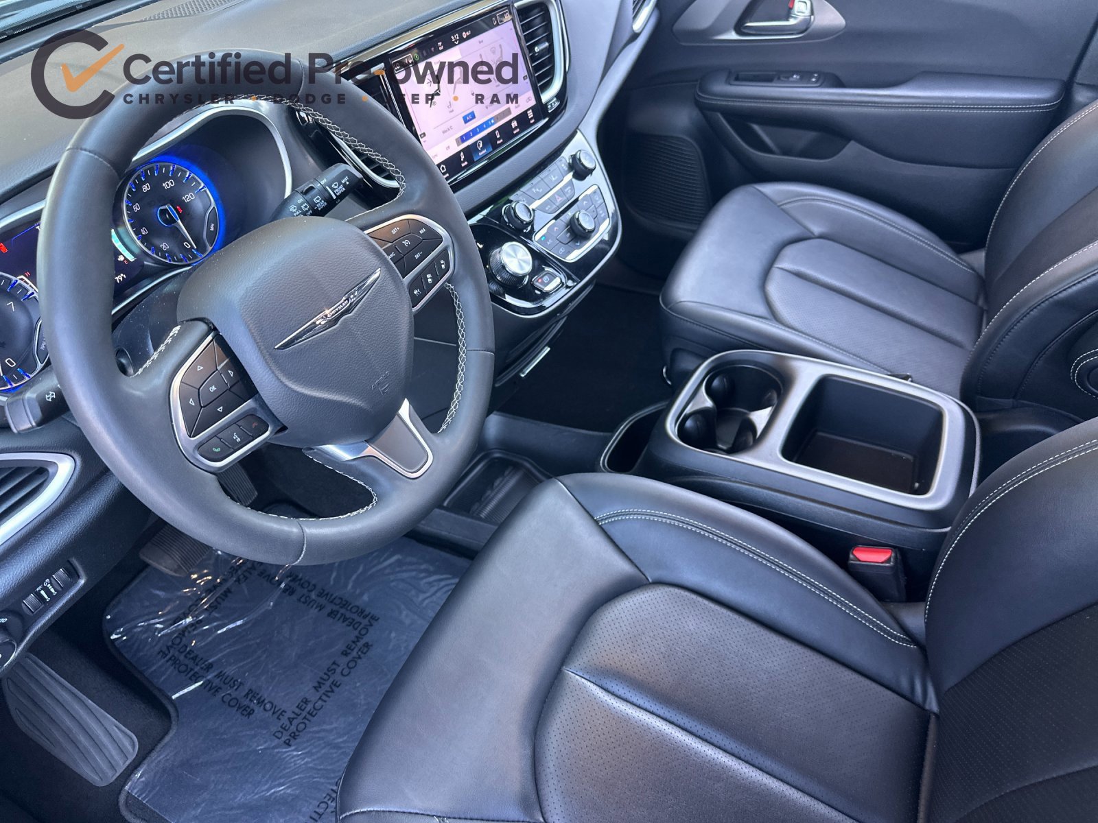 Certified 2025 Chrysler Pacifica Select FWD image 11