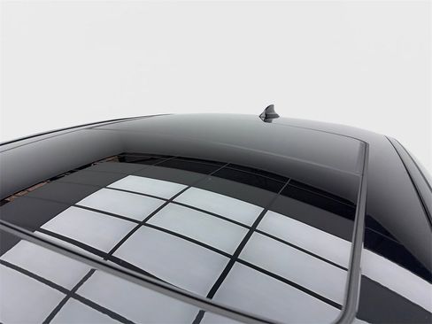 Used 2025 BMW X4 xDrive30i image 13