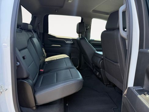 Used 2025 GMC Sierra 1500 SLT RWD image 18