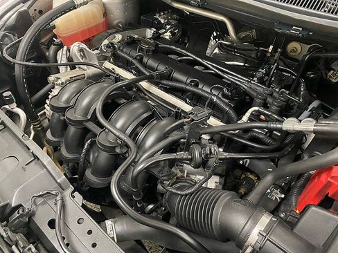 Used 2017 Ford Fiesta SE image 18