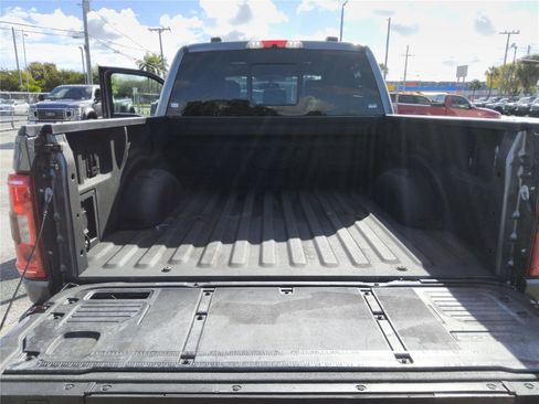 Certified 2022 Ford F150 XLT w/ Equipment Group 302A High image 28